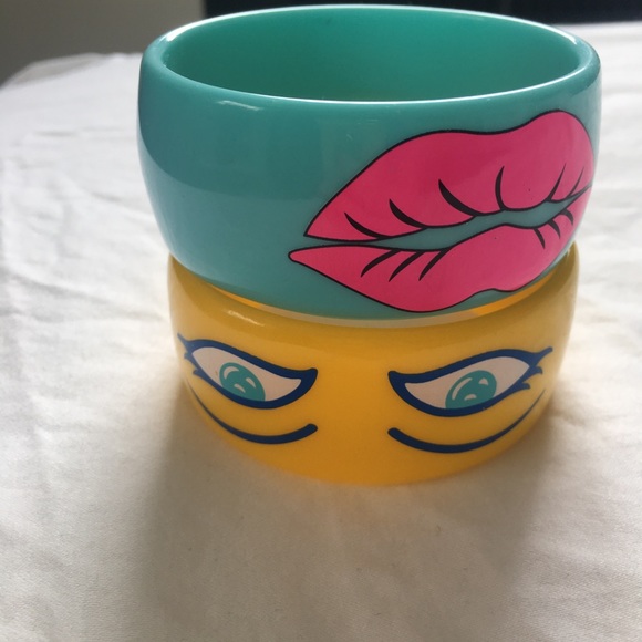 π₯ VINTAGE Bright Eye & Hot Pink Lip Bangles π₯ - Picture 7 of 8